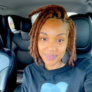 Meet your Posher, Laureen